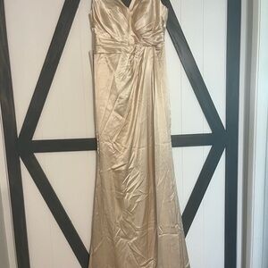 Elegant Gold Evening Gown